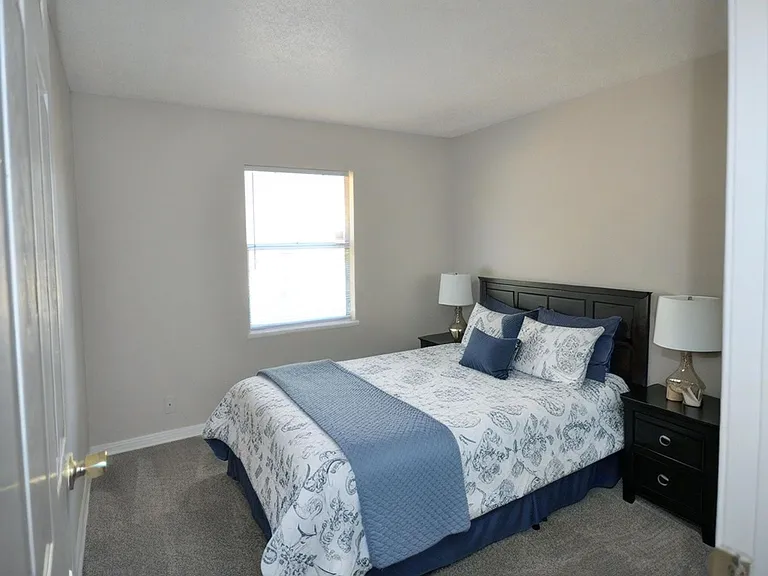 10930 Whitly Ct — Photo 12