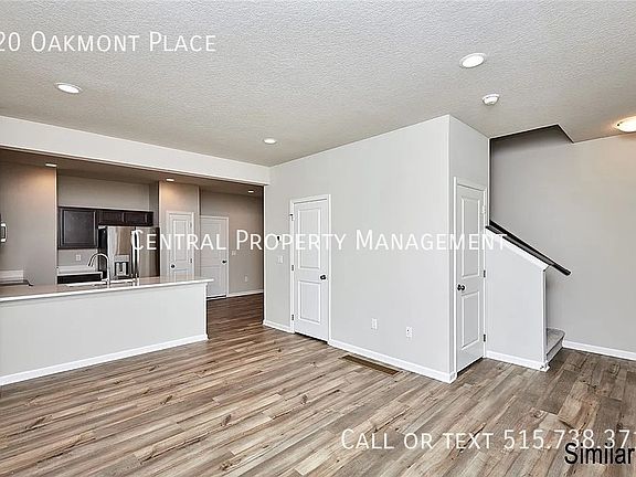 3rd image of 820 Oakmont Pl