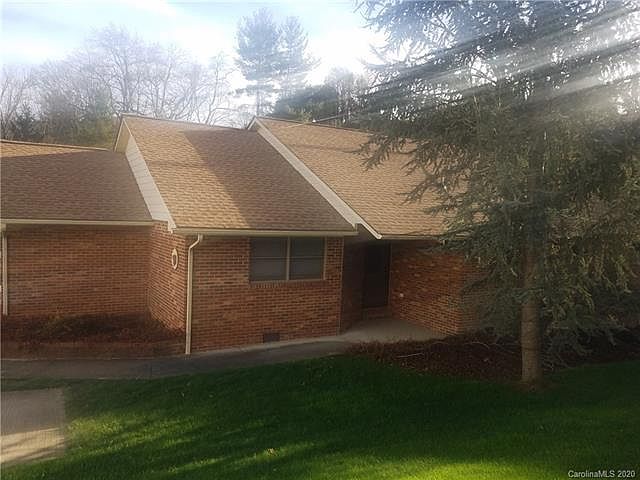 1st image of 61 Town And Country Dr