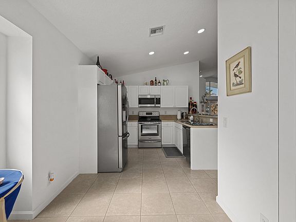 5th image of 2553 SW Regency Road