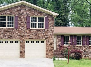 1398 Drayton Woods Dr, Tucker, GA 30084