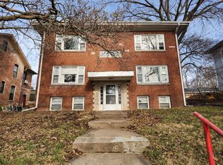 1324 E 10th St APT 4, Davenport, IA 52803