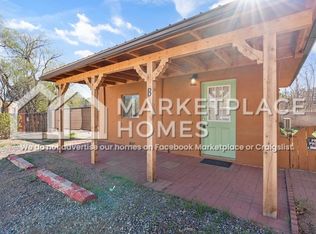 913 1/2 Old Pecos Trl APT B, Santa Fe, NM 87505