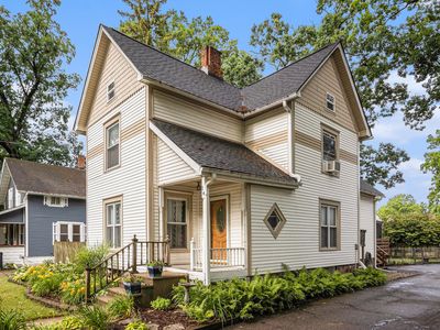 14 Grove St, Galesburg, MI, 49053
