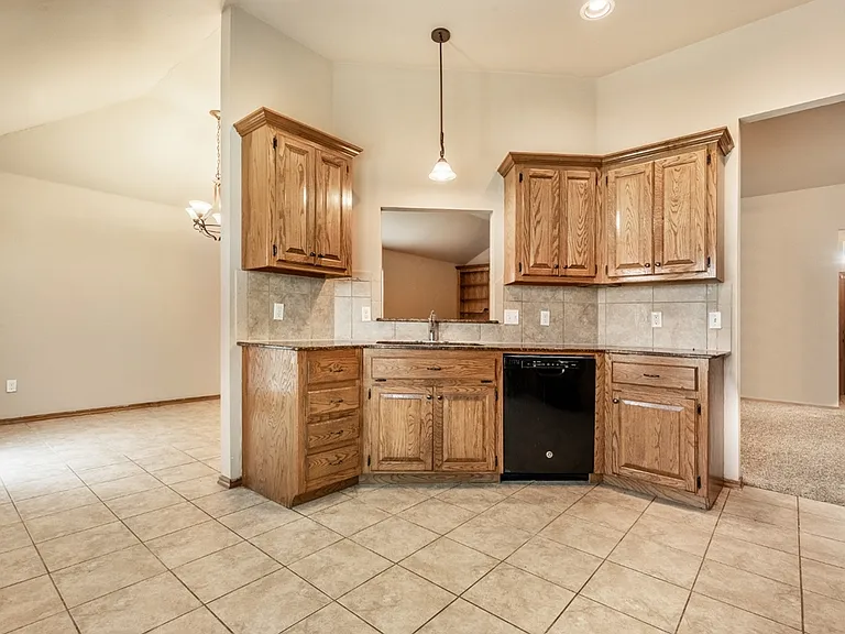 8205 Hillers Rd — Photo 3