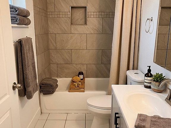 4th image of 3591 Quail Lakes Dr APT 251