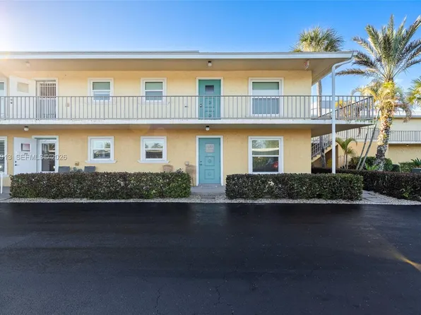 401 Charlemagne Blvd APT C112, Naples, FL 34112
