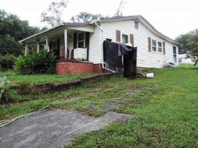 1147 W Irish St, Greeneville, TN, 37743