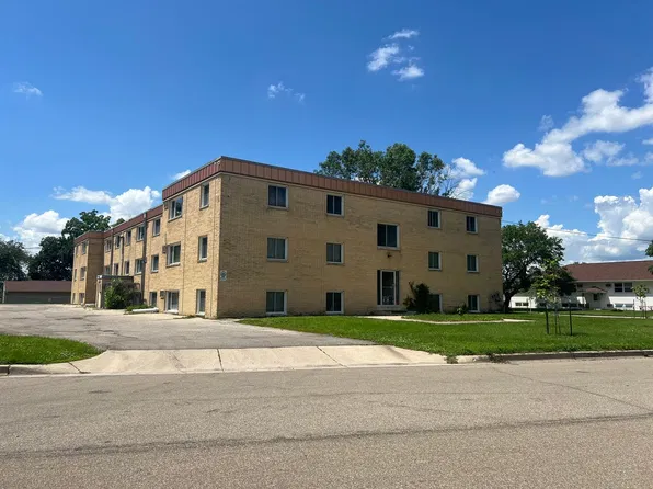 Eastwood Manor Apartments, 1532 10th St SE #10B, Rochester, MN 55904