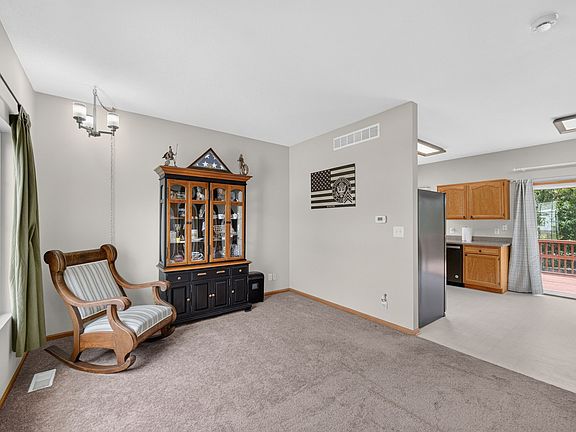 5th image of 485 Fawn Cir