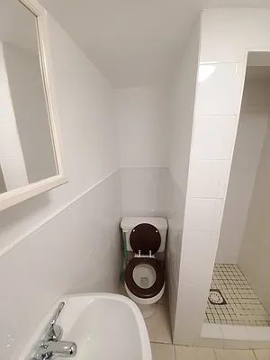 Rented by Paragon Real Estate Corporation | media 3