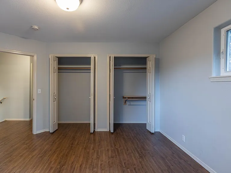 Master bedroom (second view)