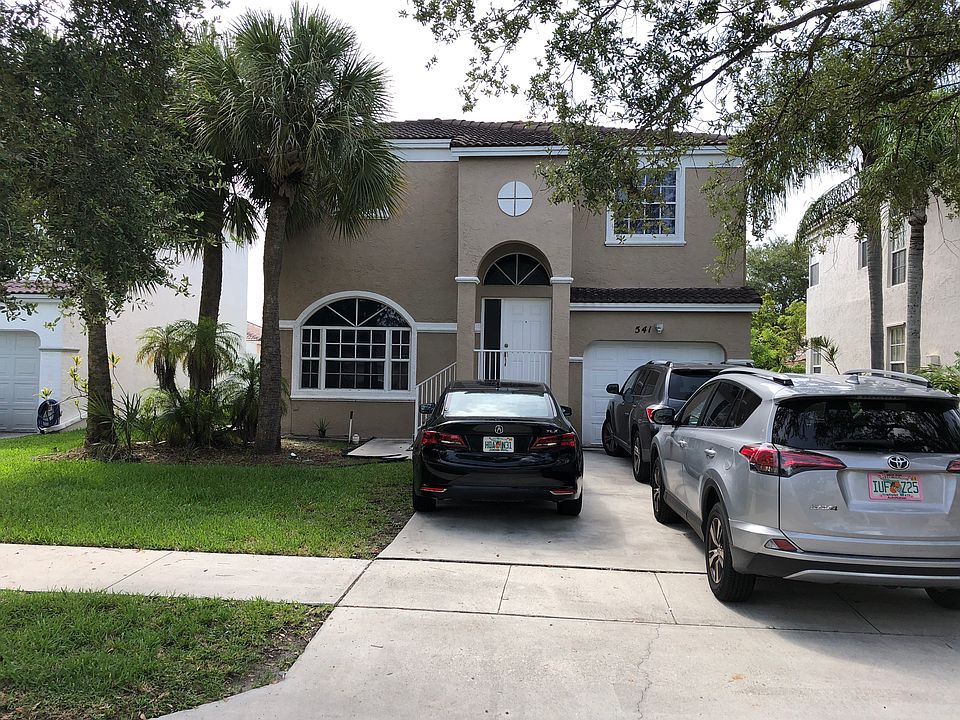 1st image of 541 NW 159th Ln