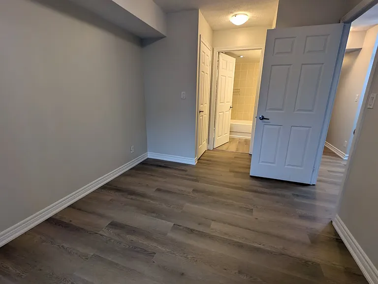 225 Wellesley St E #607 — Photo 15