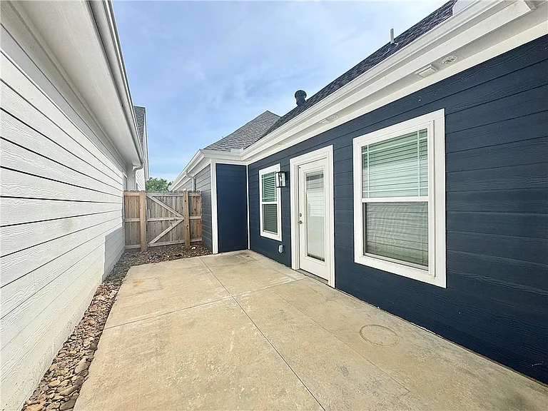 1013 NE Heights Ln — Photo 22