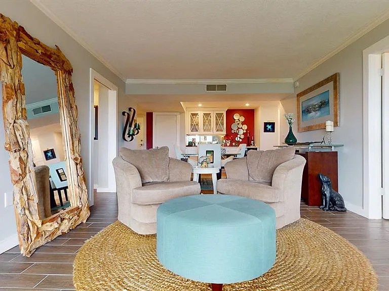 1120 N Shore Dr NE #501 — Photo 18