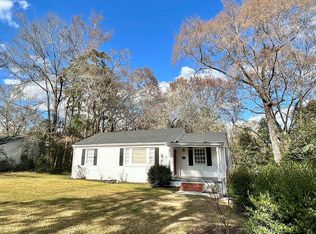 2447 Old Holton Rd, Macon, GA 31204