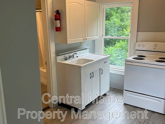 4th image of 60 Spring St #3