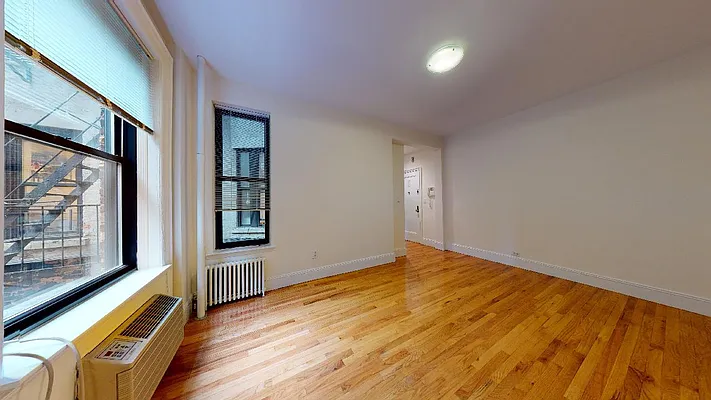 Rented by Bond New York | media 15