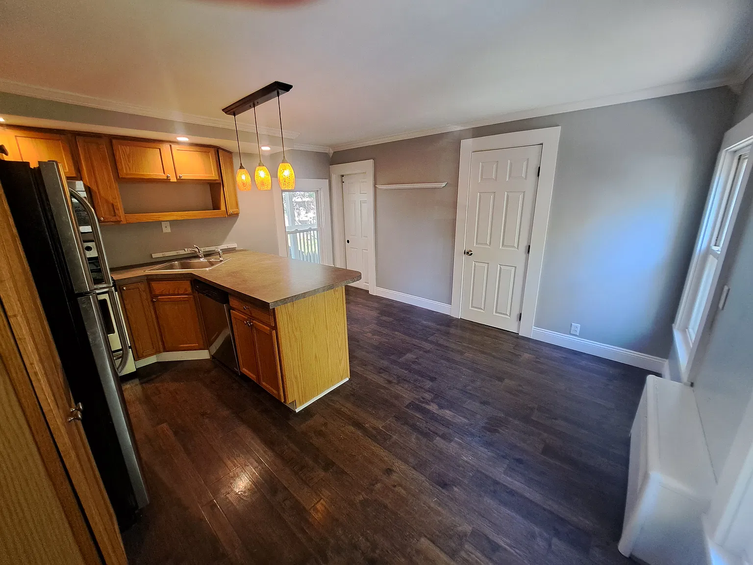 2 bed, 1200 sqft, $2,750 — Photo 3