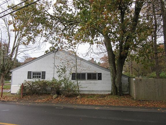 5th image of 111 Sheridan St