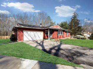 2890 Noon Rd, Jackson, MI 49201