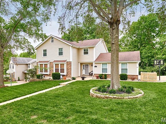 2nd image of 5811 White Pine Dr