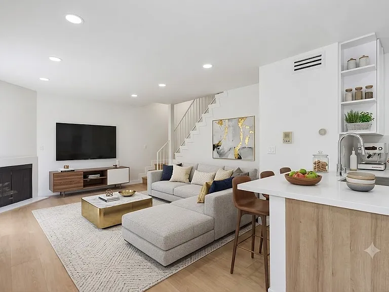1441 S Bedford St #103 — Photo 18