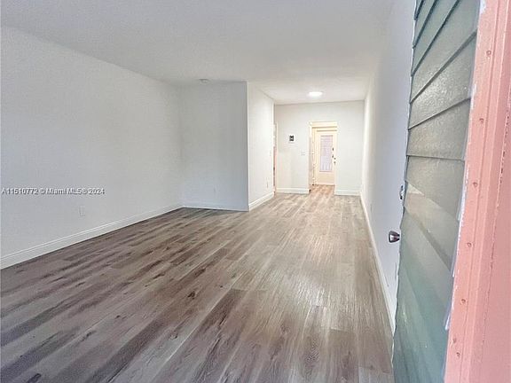 3rd image of 644 Meridian Ave APT 4