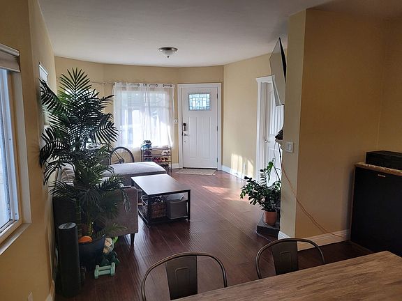 4th image of 1627 30th St