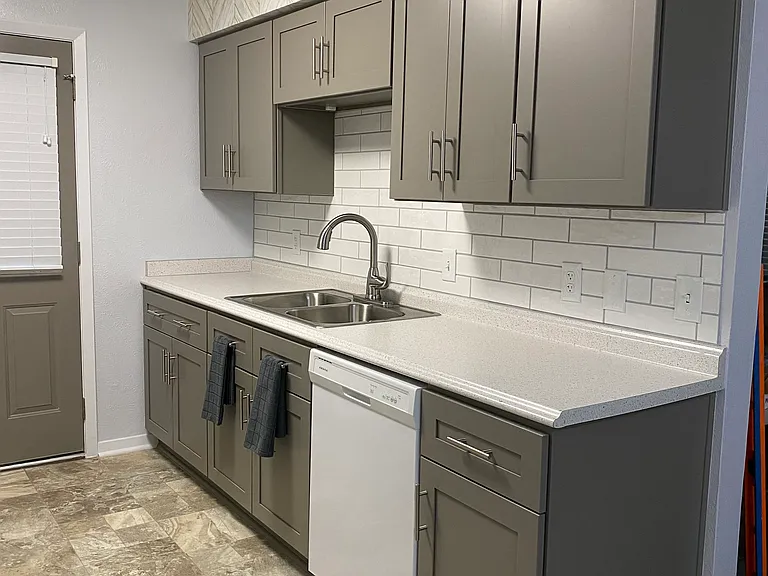 704 E Union Bower Rd #704 — Photo 4