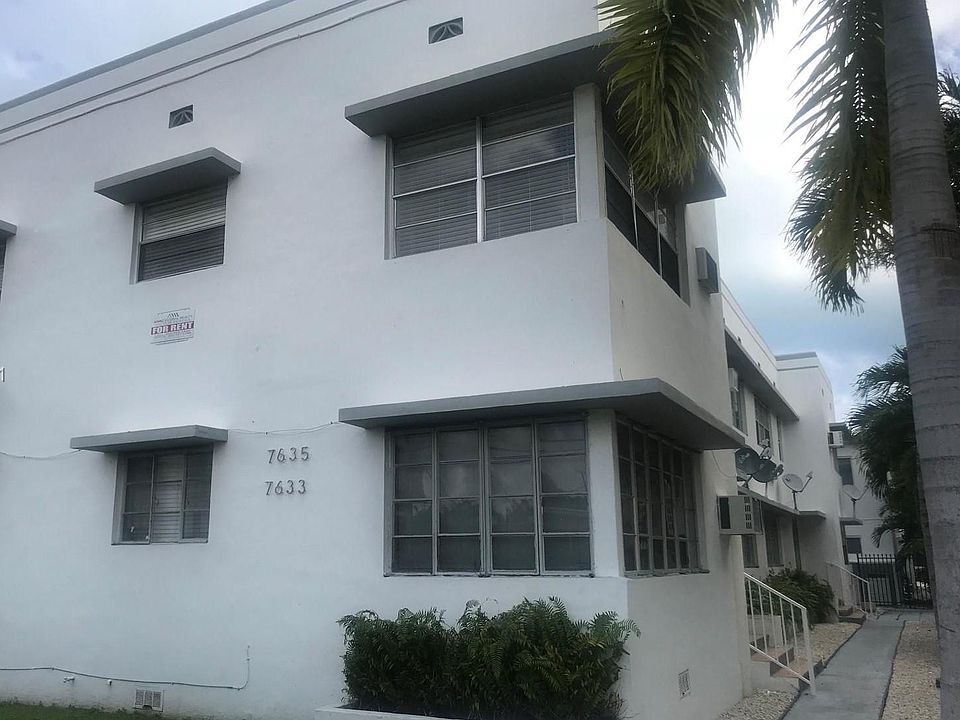 1st image of 7633 Dickens Ave #12B