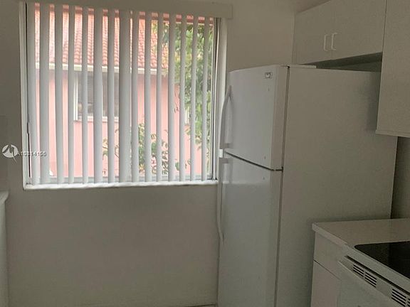 2nd image of 8025 Lake Dr APT 204