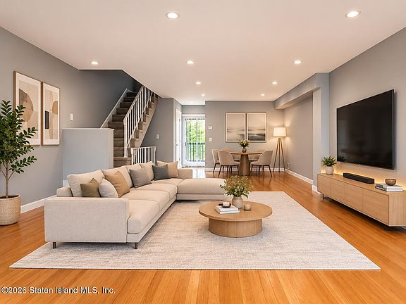 5th image of 31 Eagan Ave