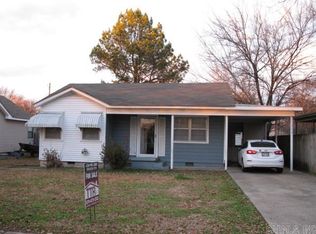 304 W Lynn St, Stuttgart, AR 72160