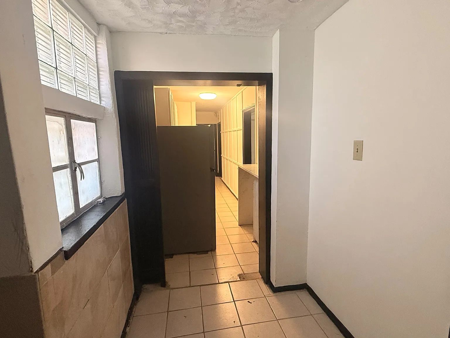 176 Summit Avenue — Photo 2