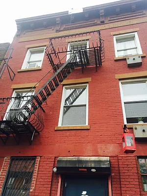 Rented by NY Casa Group | media 40