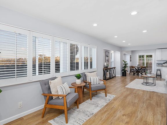 3rd image of 8837 Carmir Dr