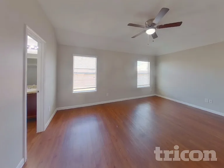 21434 Jamals Way — Photo 7