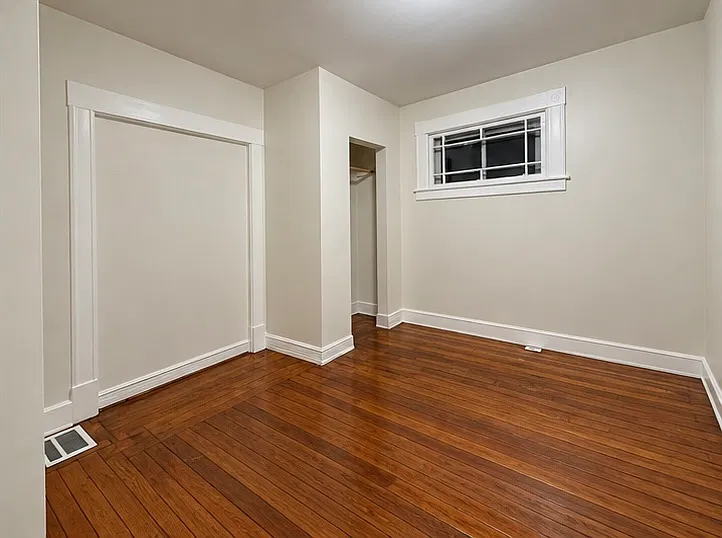 3 bed, 1043 sqft, $2,200 — Photo 4