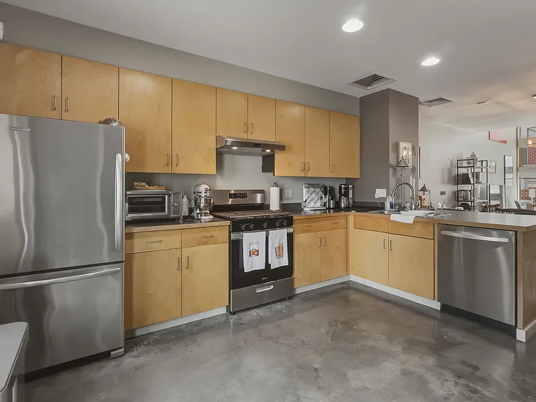 50 Athens St #2 — Photo 8