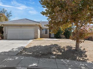 3432 Starjet St, Rosamond, CA 93560