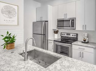 5200 Summit Manor Ln #423, Raleigh, NC 27613