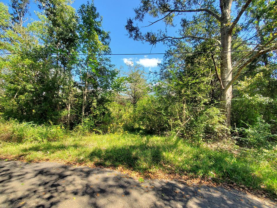 2nd image of Lawlis Rd