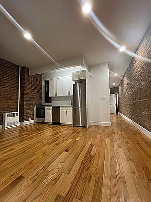 1st image of 1490 Bedford Ave #3R