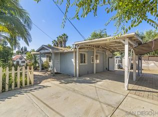135 Hesmay Dr, Vista, CA 92083