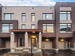 37 Queenpost Dr, Brampton, ON L6Y6L2