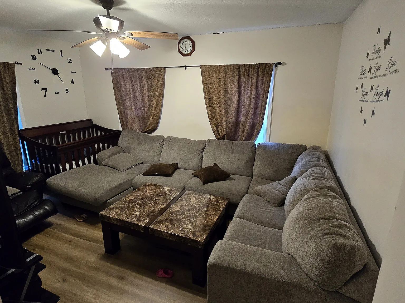 609 Grant St — Photo 4