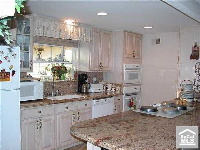2nd image of 620 S Marjan St