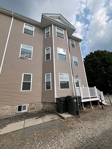 105 Reney St #1 Photo 1